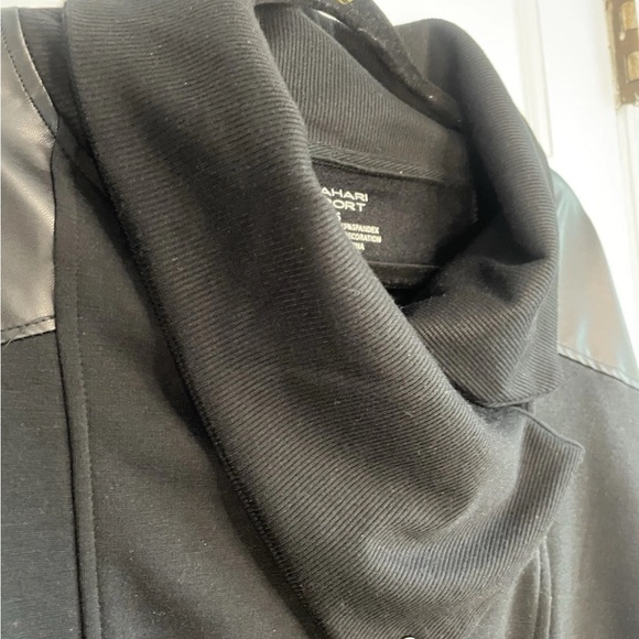 Stylish NWT Black Tahari Sport Sweater Jacket Faux Leather Size S Activewear - Picture 2 of 15
